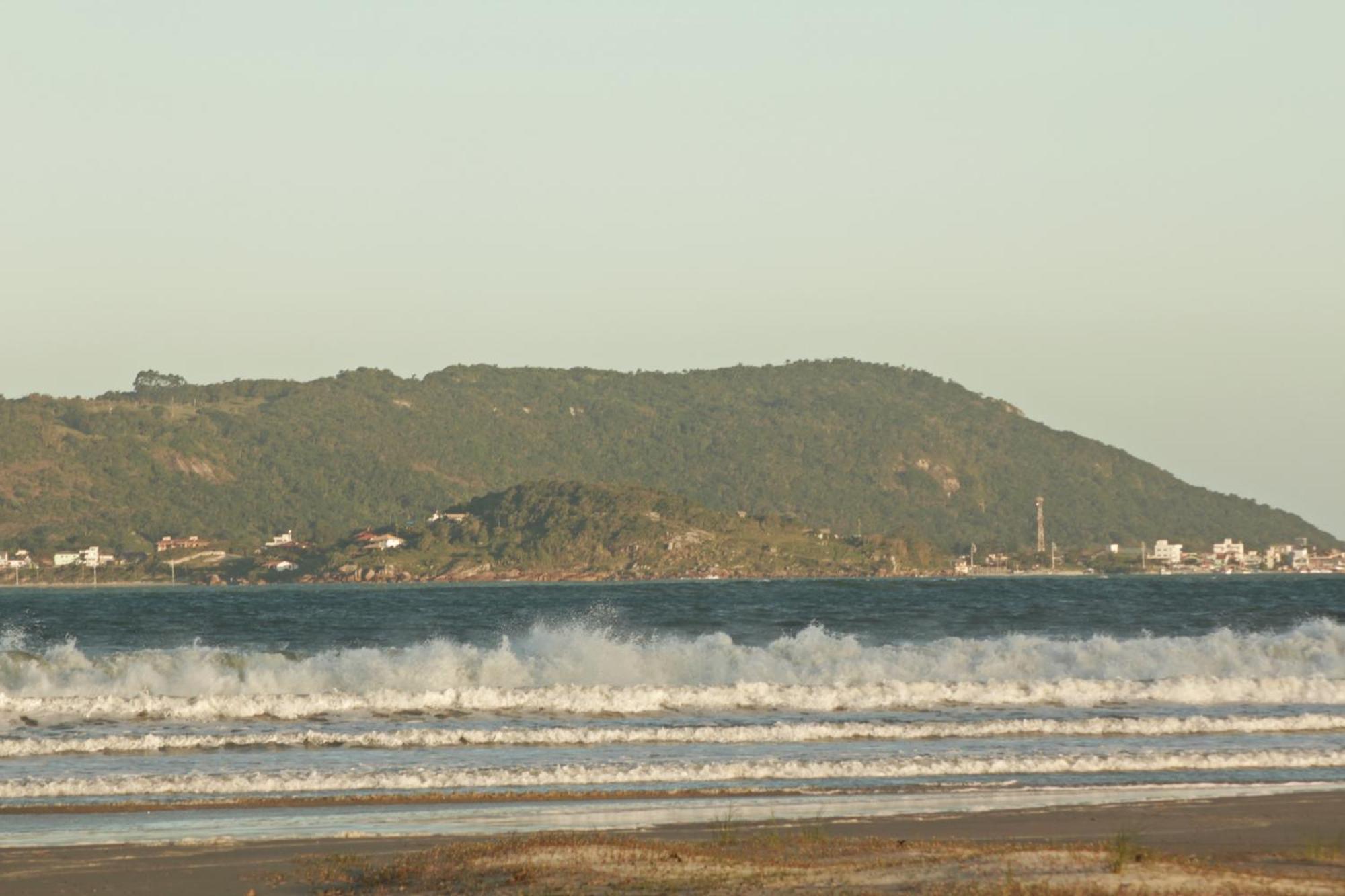 Pousada Recanto Edenico - A Beira Mar Da Praia Ponta Do Papagaio, Palhoca Sc Exterior foto